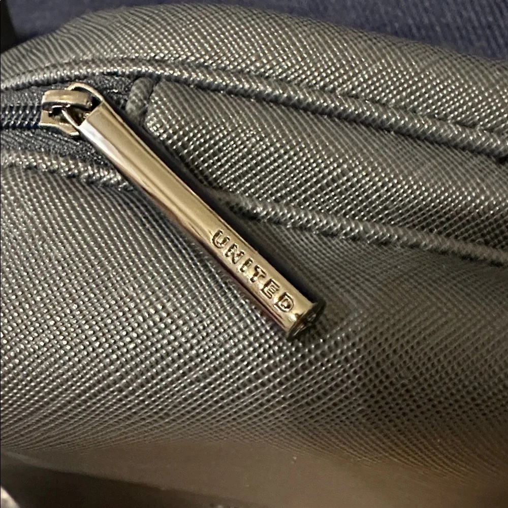 3 United Polaris Travel Cases in Dark Navy - Picture 3 of 4
